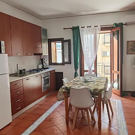 Apartment In Piazza Terrasini